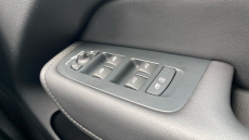 Volvo XC60 2.0 B5P Plus Dark 5dr AWD Geartronic Petrol Estate